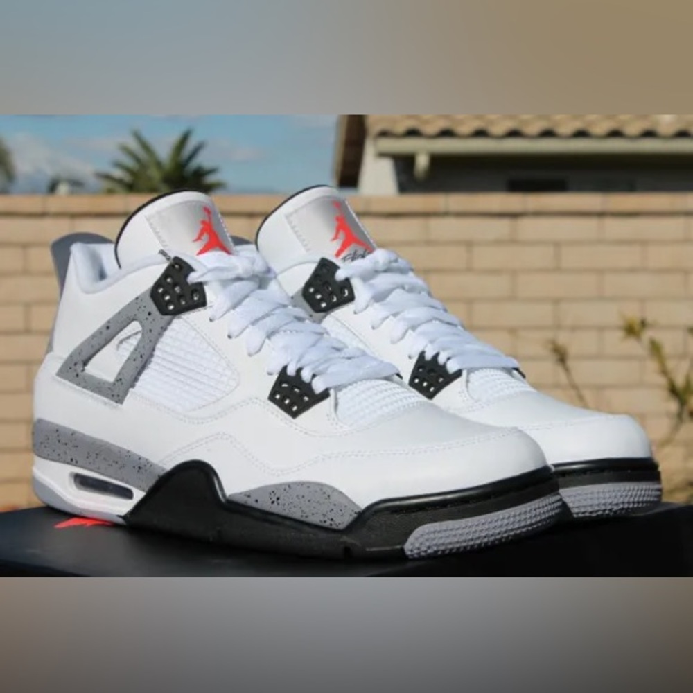 Jordan 4 Retro OG 'White Cement'